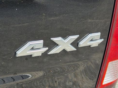 Used 2018 RAM 3500 SLT w/ Luxury Group image 33