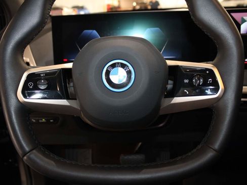Certified 2025 BMW iX xDrive50 image 22