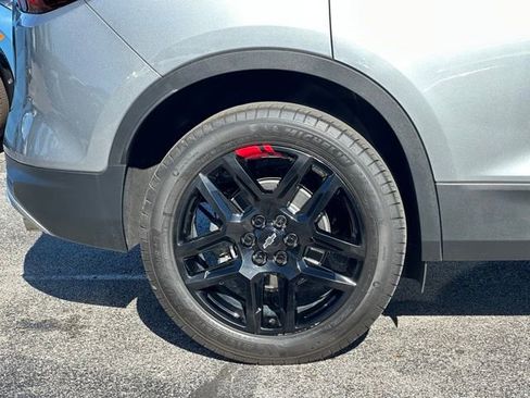 Used 2023 Chevrolet Blazer LT image 9