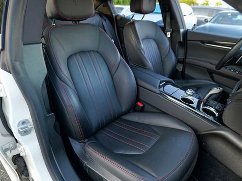 Used 2022 Maserati Ghibli Modena Q4 image 35