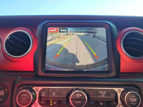 Used 2021 Jeep Wrangler Unlimited Rubicon image 19