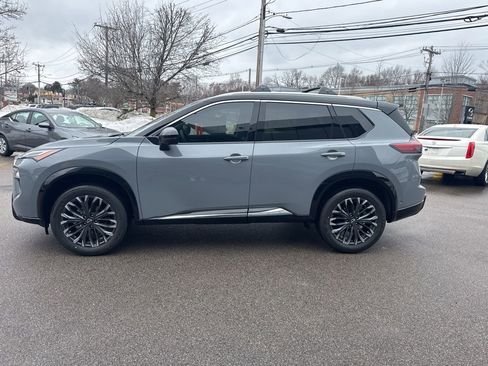 New 2026 Nissan Rogue Platinum w/ Platinum Premium Package image 2