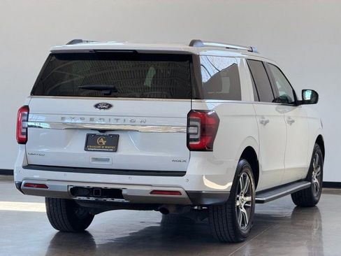 Used 2022 Ford Expedition Max Limited image 7