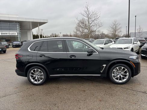New 2026 BMW X5 xDrive50e w/ Climate Comfort Package AWD/4WD image 8