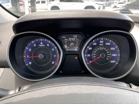 Used 2013 Hyundai Elantra GLS FWD image 25