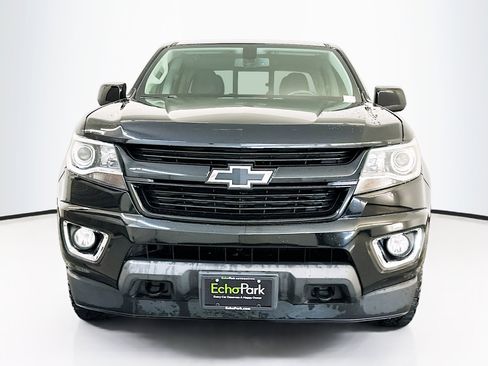 Used 2018 Chevrolet Colorado Z71 w/ Z71 Midnight Edition image 2