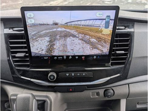 Used 2023 Ford Transit 350 XLT image 22