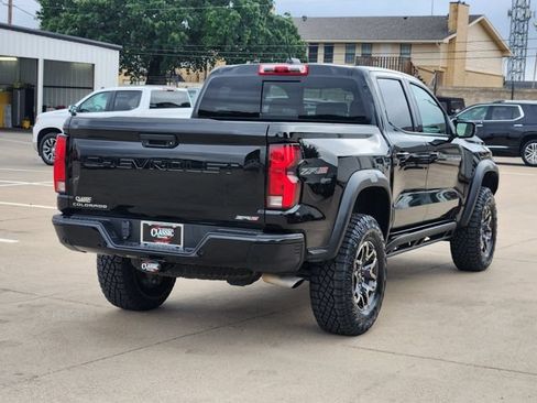 Used 2025 Chevrolet Colorado ZR2 AWD/4WD image 15