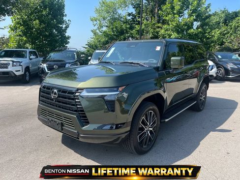 Used 2026 Lexus GX 550 w/ Cold Area Package AWD/4WD image 4