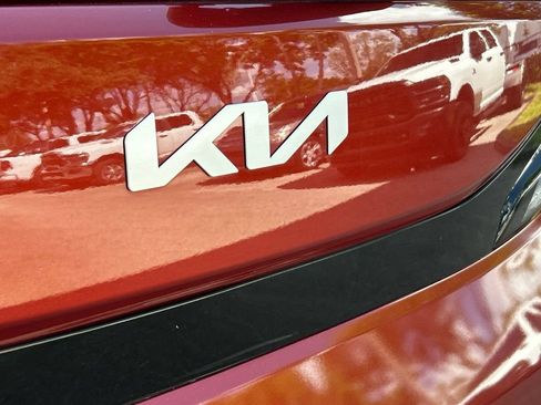 Used 2024 Kia Soul LX w/ Option Group 015 FWD image 19