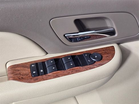 Used 2008 GMC Yukon SLE w/ Exterior Appearance Package image 27