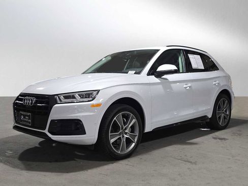Used 2019 Audi Q5 Prestige w/ Prestige Package image 7
