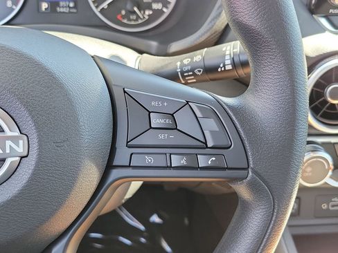 Used 2025 Nissan Sentra S image 6