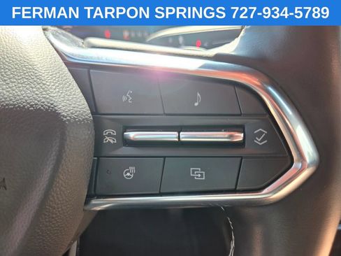 Used 2025 Chevrolet Traverse LT FWD image 30