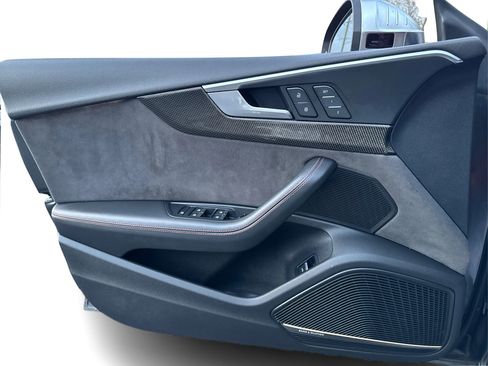 Used 2019 Audi S5 Premium Plus w/ Premium Plus image 24