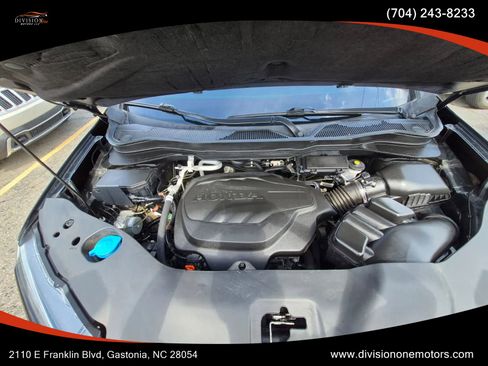 Used 2021 Honda Pilot Special Edition image 2