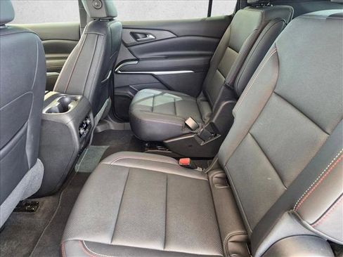 Used 2025 Chevrolet Traverse Z71 w/ Driver Confidence Package AWD/4WD image 18