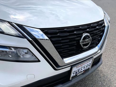 Used 2021 Nissan Rogue SV w/ Premium Package FWD image 29