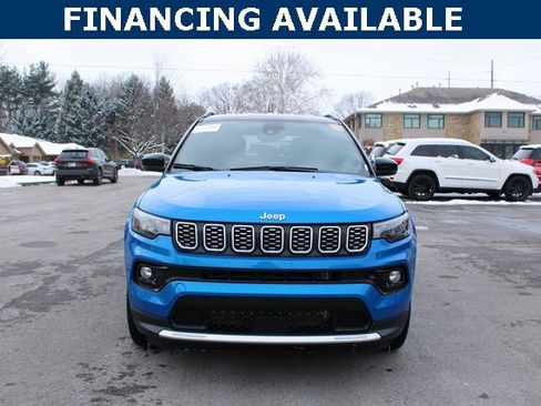 Used 2024 Jeep Compass Limited image 3