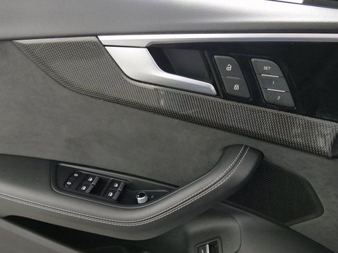 Used 2022 Audi S4 Premium Plus image 11