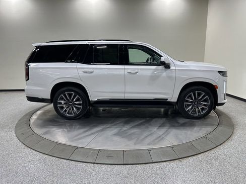 Used 2021 Cadillac Escalade Sport Platinum AWD/4WD image 6