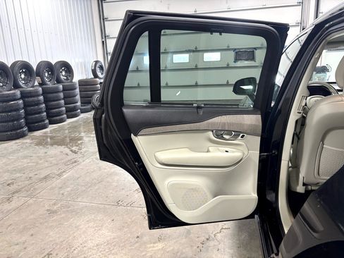 Used 2021 Volvo XC90 T6 Inscription w/ Climate Package image 26