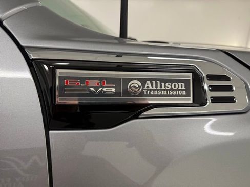 New 2025 GMC Sierra 2500 SLT image 6