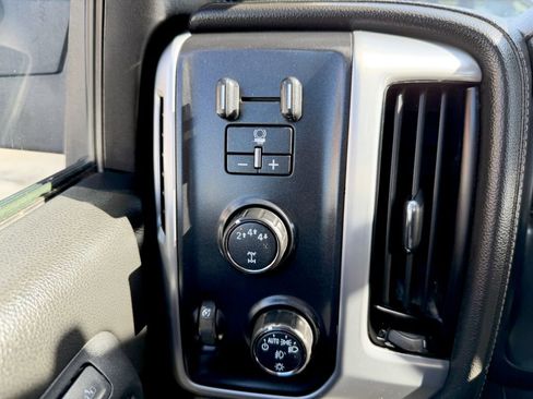 Used 2019 GMC Sierra 2500 SLT image 17