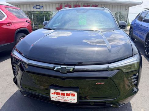 Used 2024 Chevrolet Blazer EV RS AWD/4WD image 3