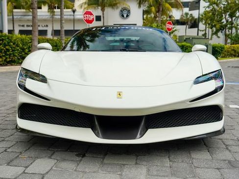 Used 2023 Ferrari SF90 Stradale image 7
