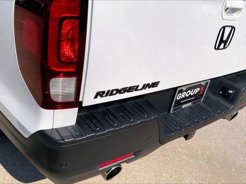Used 2022 Honda Ridgeline Black Edition image 30
