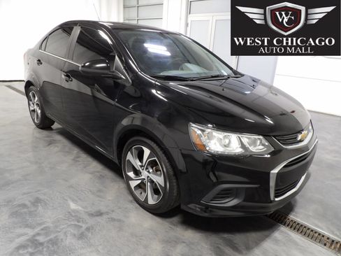 Used 2020 Chevrolet Sonic Premier FWD image 1