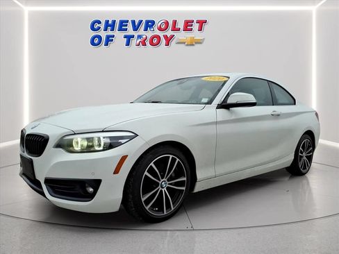 Used 2020 BMW 230i xDrive Coupe w/ Premium Package AWD/4WD image 4