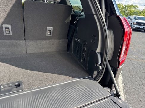 New 2025 Ford Expedition Tremor image 38