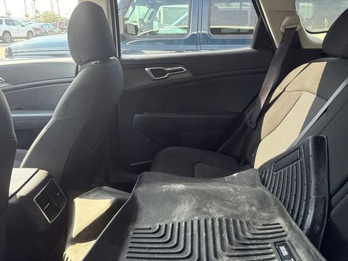 Certified 2023 Kia Sportage LX AWD/4WD image 18