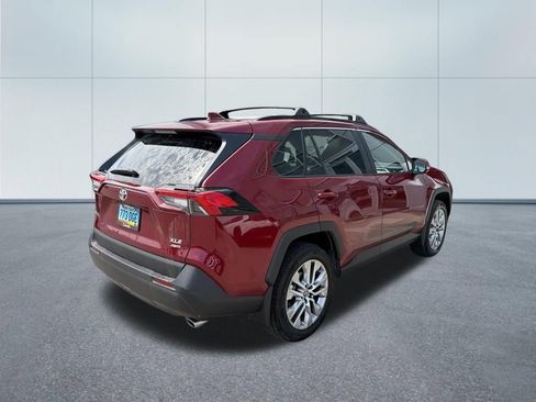 Used 2023 Toyota RAV4 XLE Premium AWD/4WD image 6