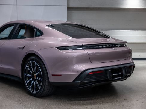Used 2023 Porsche Taycan RWD image 26