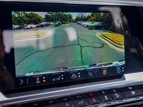 New 2026 GMC Sierra 1500 SLT image 17