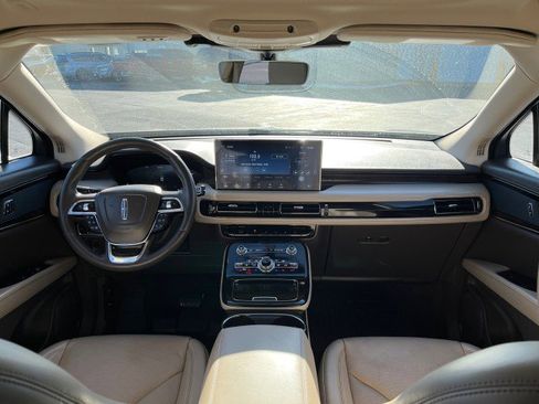 Used 2022 Lincoln Nautilus Reserve image 27