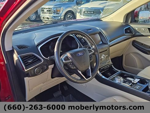 Used 2019 Ford Edge Titanium w/ Equipment Group 301A image 13