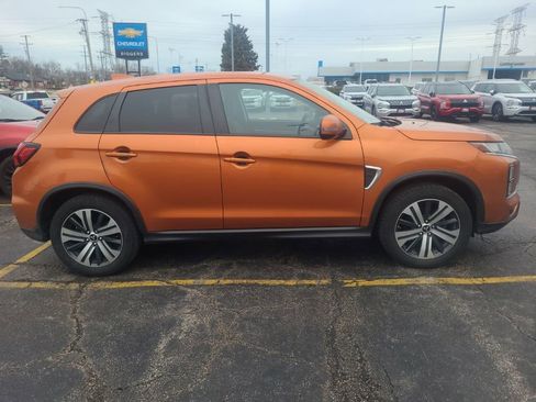Used 2020 Mitsubishi Outlander Sport SE image 4