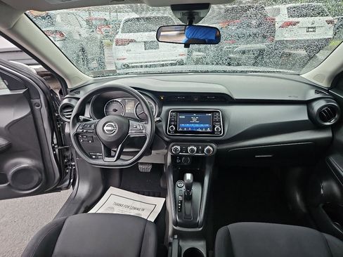 Used 2023 Nissan Kicks S FWD image 21