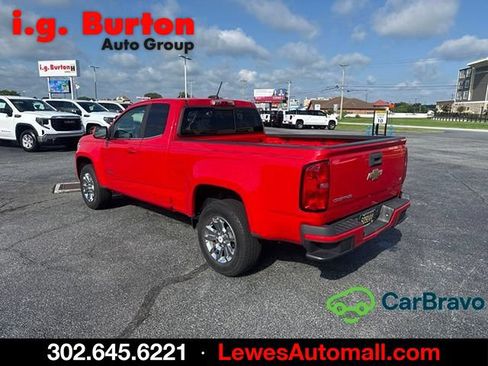 Used 2018 Chevrolet Colorado LT w/ LT Convenience Package RWD image 4