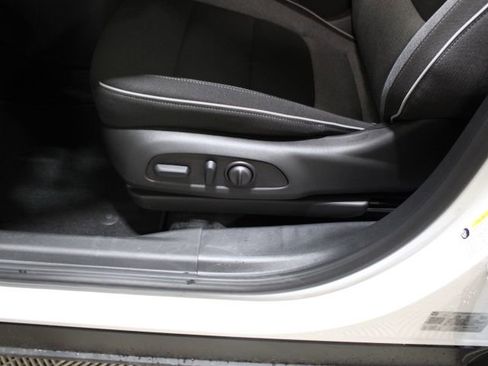 New 2026 Chevrolet TrailBlazer LT w/ Convenience Package image 17