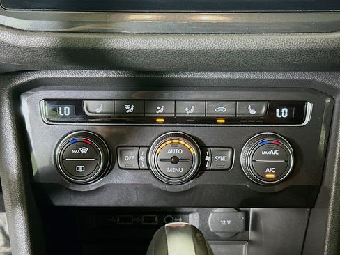 Used 2019 Volkswagen Tiguan SE image 23