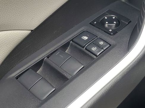 Used 2020 Toyota RAV4 XLE image 14