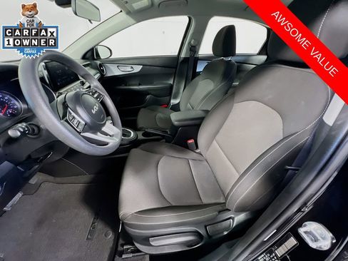 Certified 2023 Kia Forte LXS w/ LXS Technology Package FWD image 19