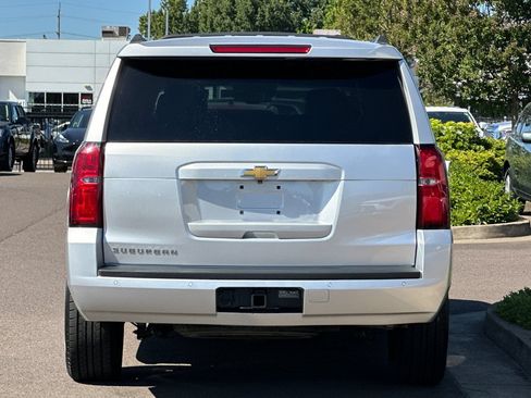 Used 2019 Chevrolet Suburban LT w/ Max Trailering Package AWD/4WD image 5