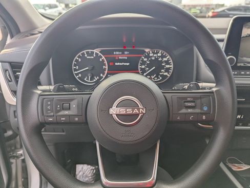 Certified 2023 Nissan Rogue SV image 29