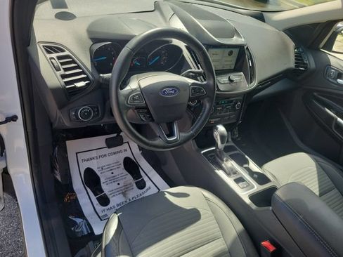 Used 2019 Ford Escape SE FWD image 16